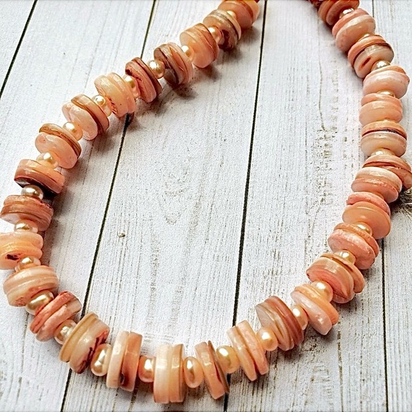 The Girl with Kaleidoscope Eyes Jewelry - Conch Shell & Pearl Necklace